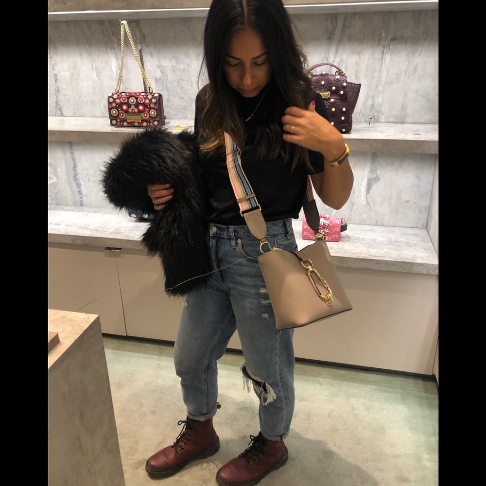 Distressed High Rise Mom Jean